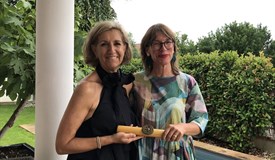 Gudrung Jungmayer übergibt an Dr. Stefanie Kerscher