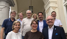 Gover Ulli Kersting mit der Vorstandschaft
